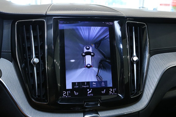 Volvo XC60 19 of 25