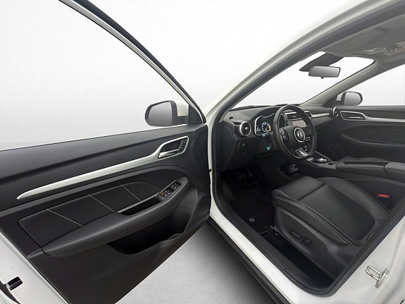 MG ZS 12 of 30