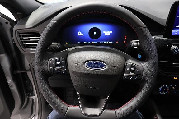 Ford Kuga 12 of 20
