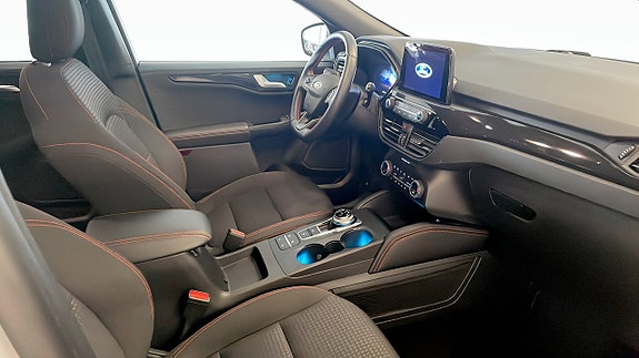 Ford Kuga 3 of 11