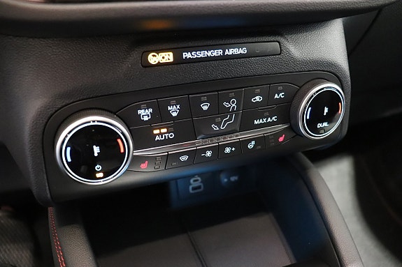 Ford Kuga 17 of 20