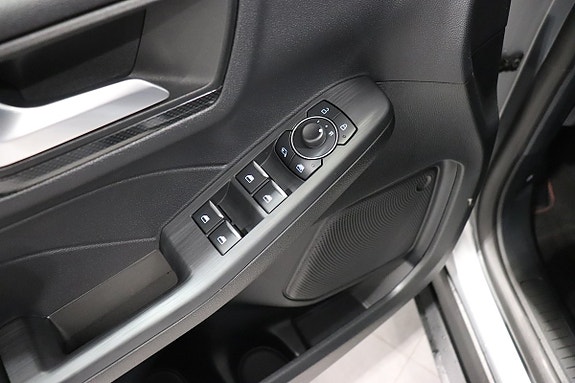 Ford Kuga 11 of 20