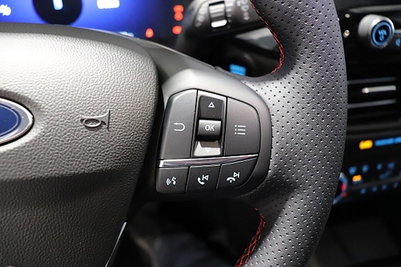 Ford Kuga 14 of 20