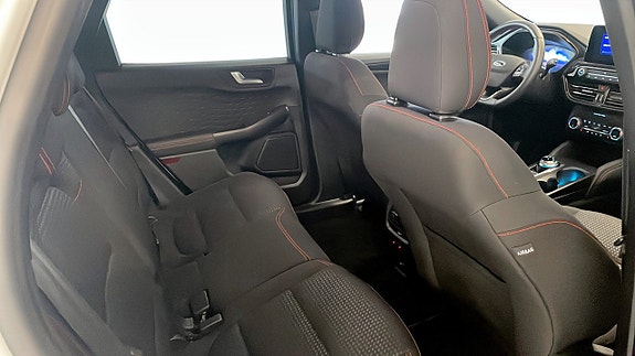 Ford Kuga 5 of 11