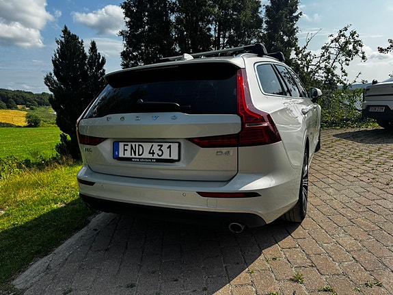 Volvo V60 4 of 6