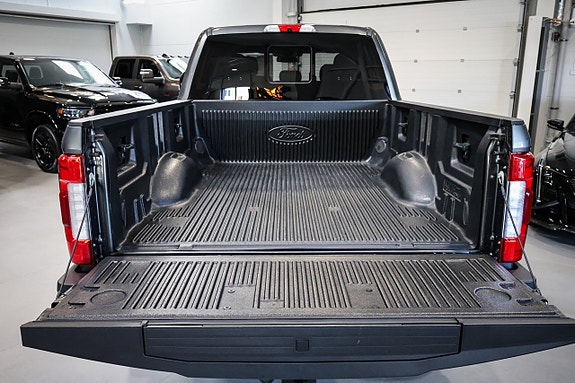 Ford F-250 8 of 30
