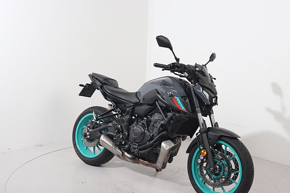 Yamaha MT-07 2 of 6
