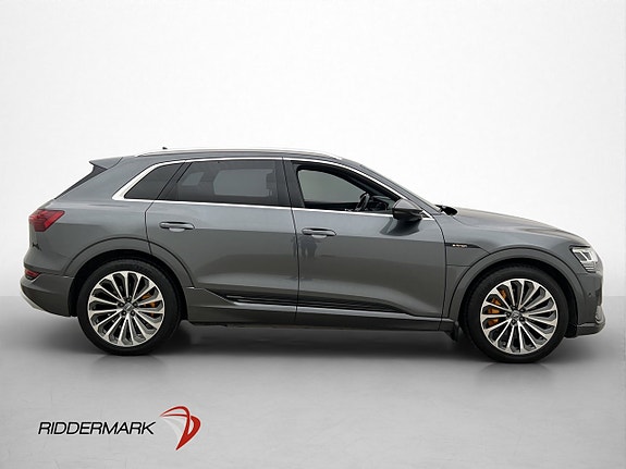 Audi e-tron 10 of 30