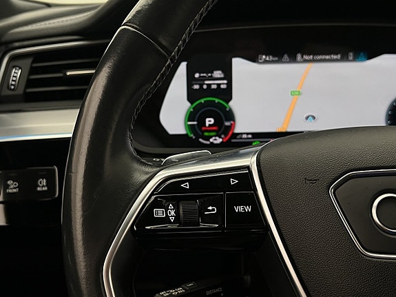Audi e-tron 22 of 30