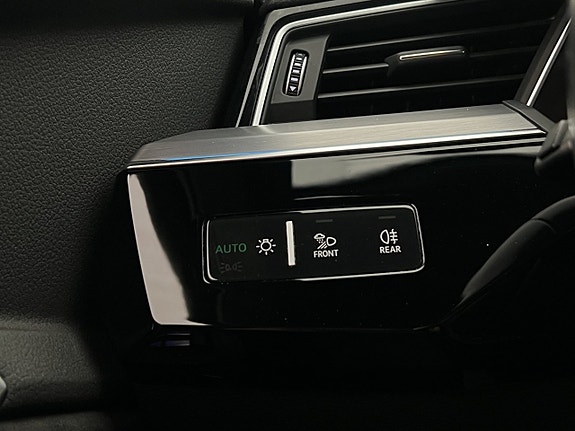 Audi e-tron 21 of 30