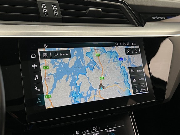 Audi e-tron 27 of 30