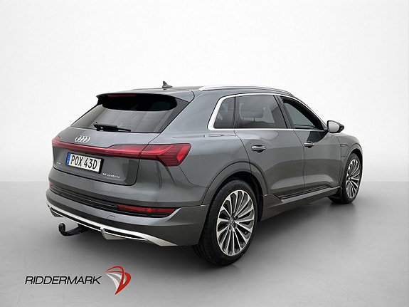 Audi e-tron 9 of 30