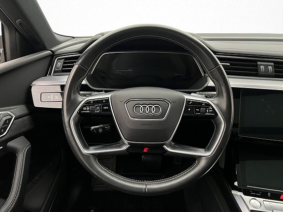 Audi e-tron 17 of 30