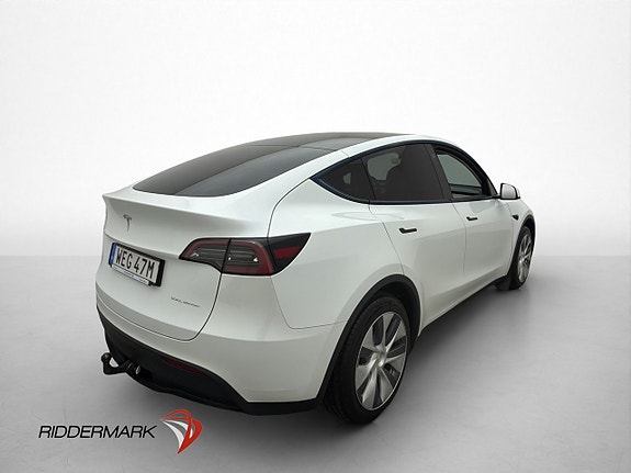 Tesla Model Y 9 of 30