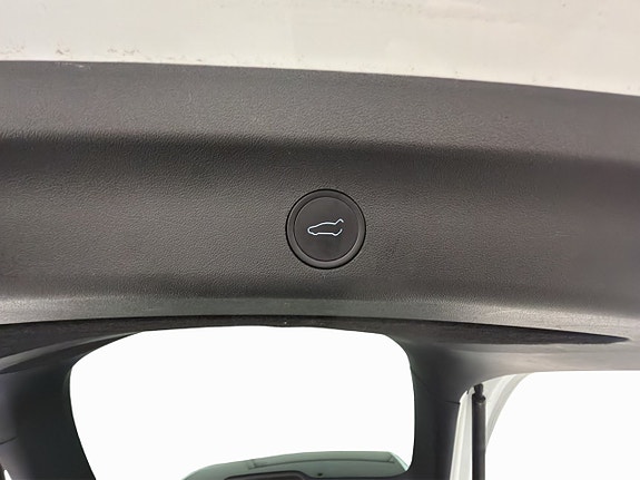 Tesla Model Y 30 of 30