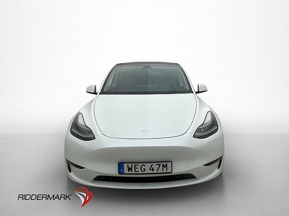 Tesla Model Y 3 of 30