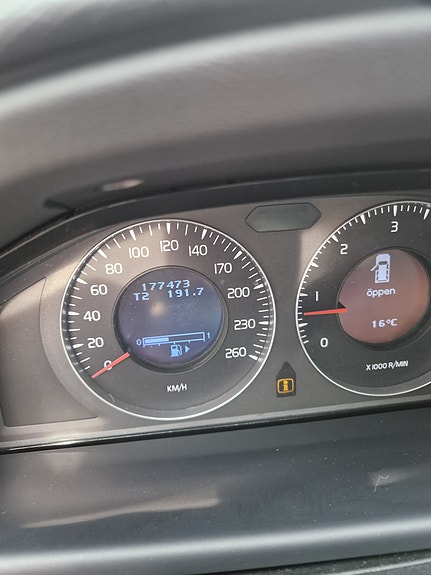 Volvo V70 5 of 13