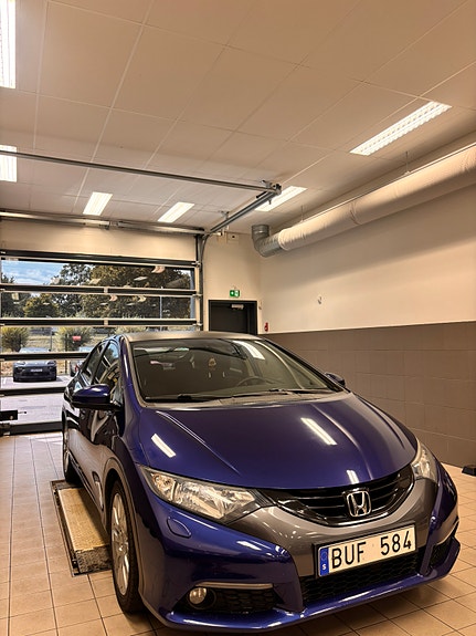 Honda Civic 3 of 10