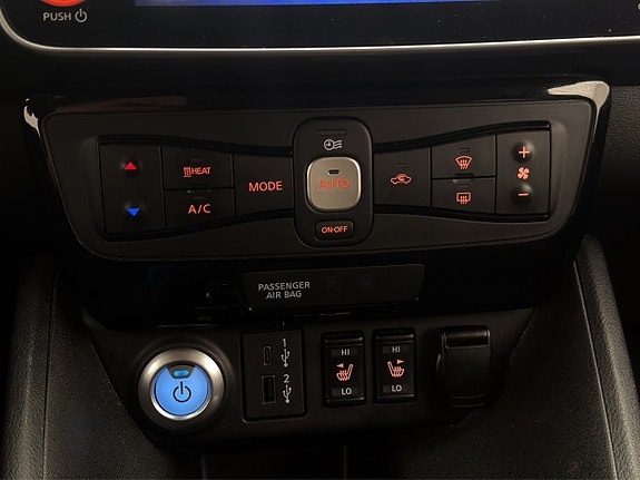 Nissan Leaf 30 of 30