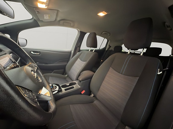 Nissan Leaf 13 of 30