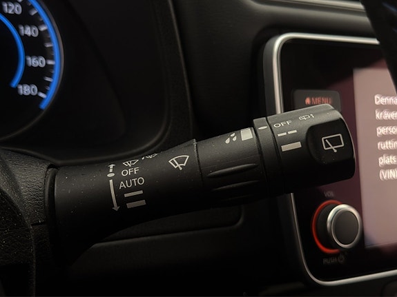 Nissan Leaf 25 of 30
