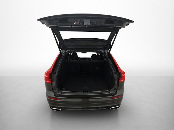 Volvo XC60 8 of 30