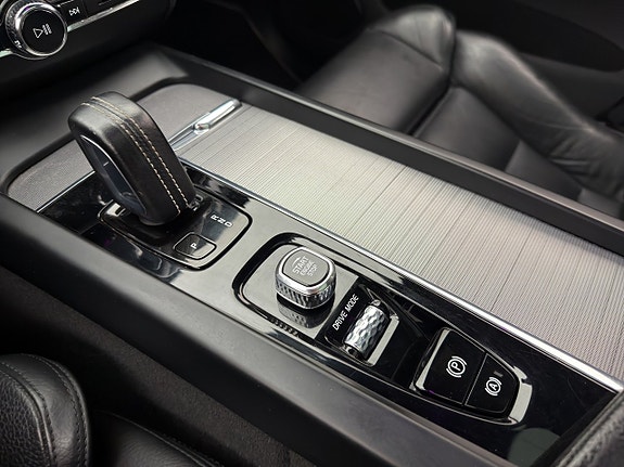 Volvo XC60 24 of 30