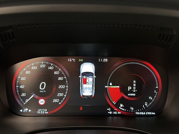 Volvo XC60 15 of 30