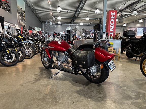 Yamaha XVS1100A Dragstar 4 of 12