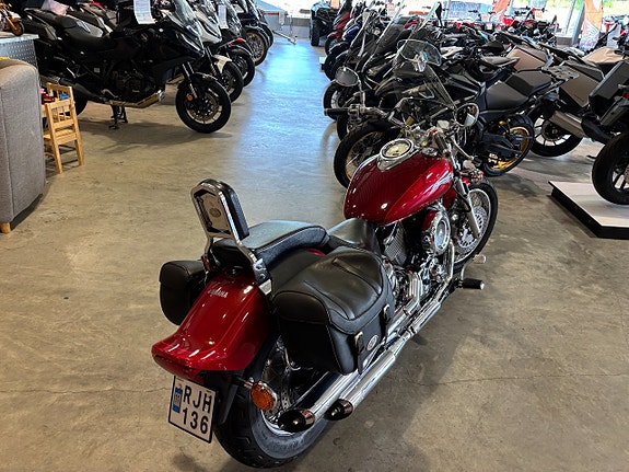 Yamaha XVS1100A Dragstar 11 of 12