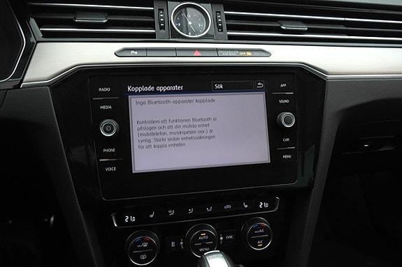 Volkswagen Passat Alltrack 15 of 25