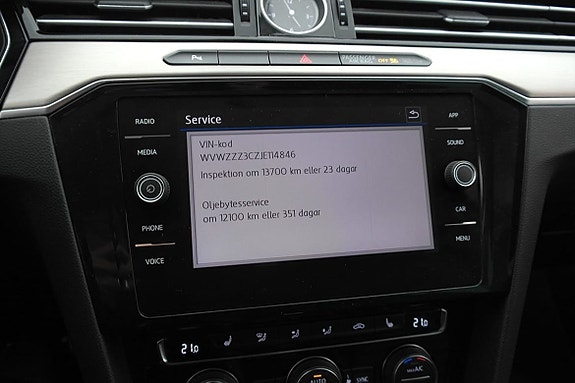 Volkswagen Passat Alltrack 16 of 25