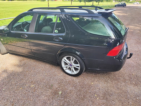 Saab 9-5 2 of 9