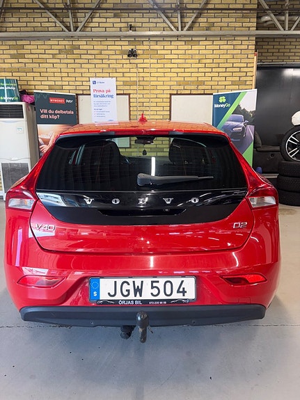 Volvo V40 7 of 8