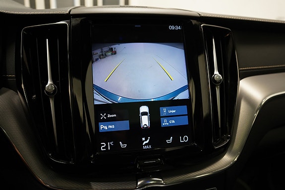 Volvo XC60 18 of 26