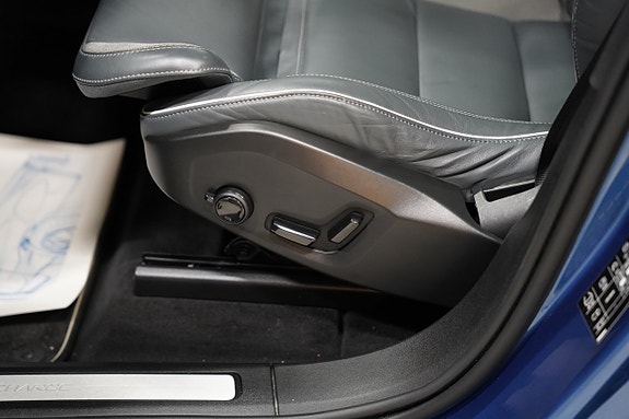 Volvo XC60 11 of 26