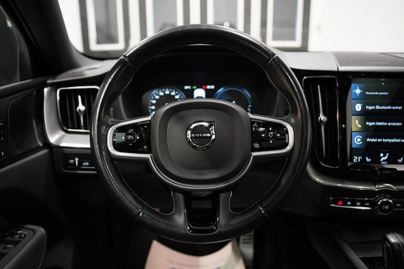 Volvo XC60 15 of 26