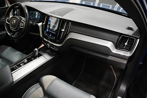 Volvo XC60 12 of 26
