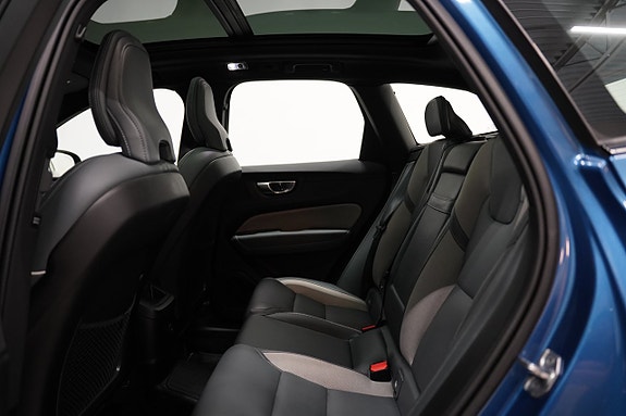 Volvo XC60 23 of 26