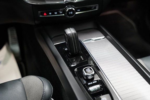 Volvo XC60 17 of 26