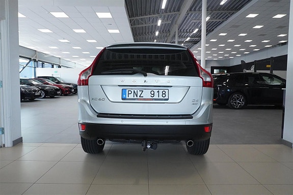 Volvo XC60 4 of 10
