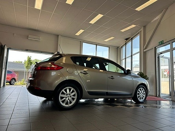Renault Megane 6 of 11