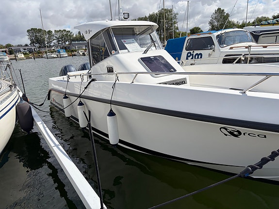 Beason 800 WA – 2023 | 2x Yamaha F200, Helm Master EX & endast ca 100 gångtimmar 14 of 14