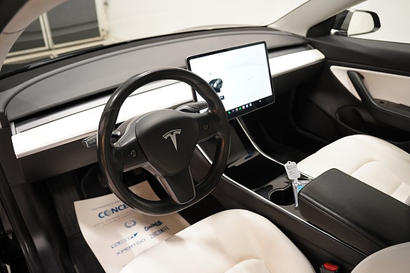 Tesla Model 3 6 of 20