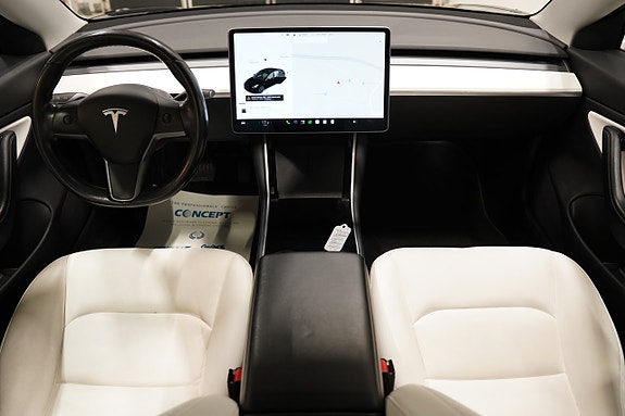 Tesla Model 3 10 of 20