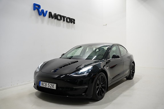 Tesla Model 3 2 of 20