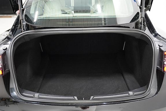 Tesla Model 3 20 of 20
