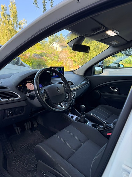 Renault Megane III 10 of 17