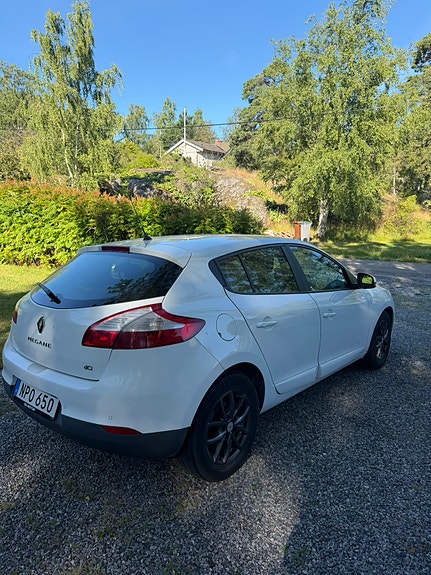 Renault Megane III 4 of 17