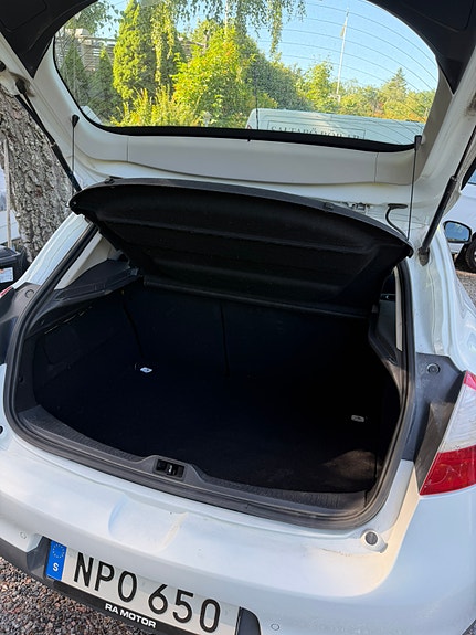 Renault Megane III 12 of 17